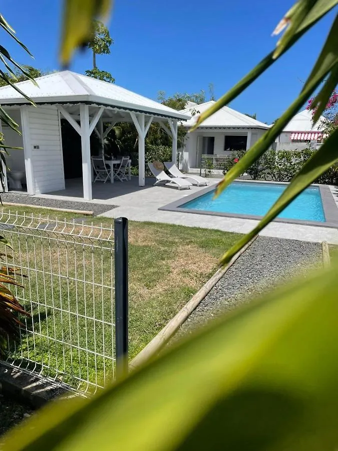 Gites De Corneille, Bungalow Little Banania Ле-Муль Дом отдыха